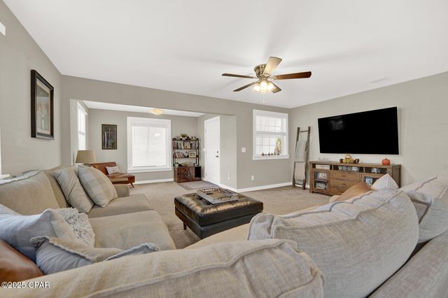 1611 Lake Avenue, Panama City, FL 32401