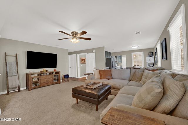 1611 Lake Avenue, Panama City, FL 32401