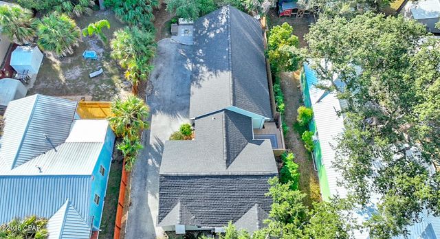 1611 Lake Avenue, Panama City, FL 32401