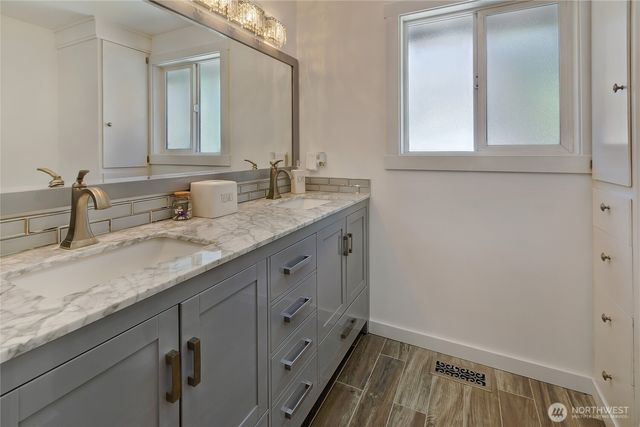 2406 Taylor Street, Milton, WA 98354