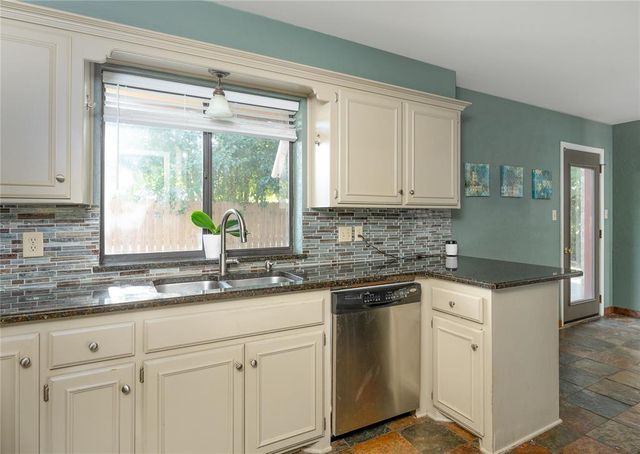 509 Cheswick Court, Norman, OK 73072