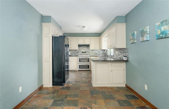 509 Cheswick Court, Norman, OK 73072