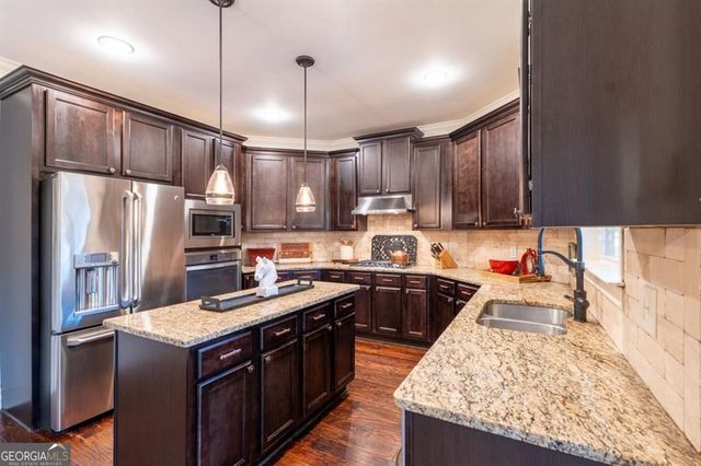 203 Davis Mill Road, Ball Ground, GA 30107