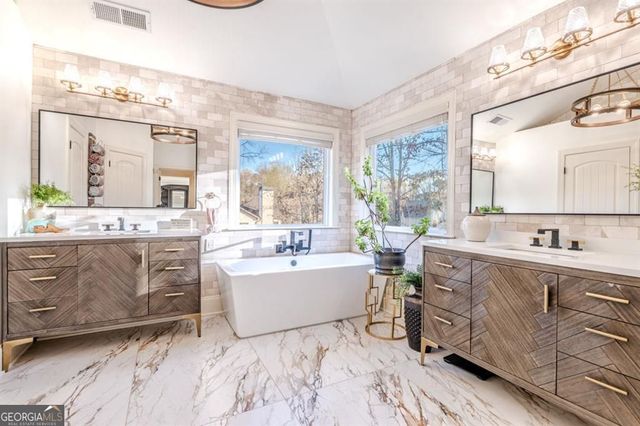 203 Davis Mill Road, Ball Ground, GA 30107