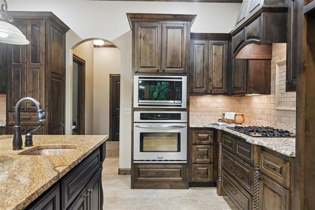 9551 Bergamo Boulevard, Edmond, OK 73034