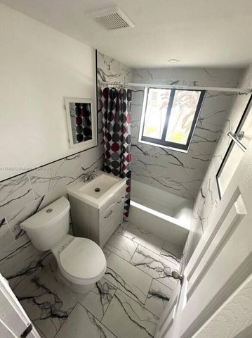7035 Rue Granville, Miami Beach, FL 33141
