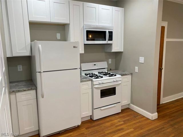 2580-2582 Colchester Road, Cleveland Heights, OH 44106