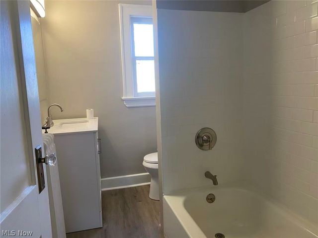 2580-2582 Colchester Road, Cleveland Heights, OH 44106