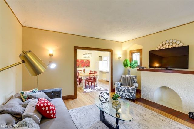 2580-2582 Colchester Road, Cleveland Heights, OH 44106