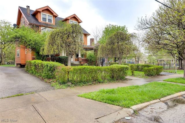 2580-2582 Colchester Road, Cleveland Heights, OH 44106