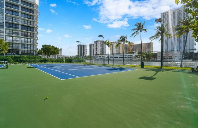 800 Parkview Drive 1006, Hallandale Beach, FL 33009