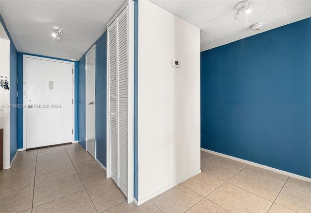 800 Parkview Drive 1006, Hallandale Beach, FL 33009