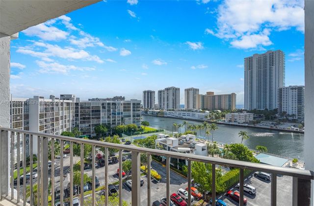 800 Parkview Drive 1006, Hallandale Beach, FL 33009