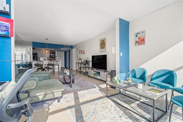 800 Parkview Drive 1006, Hallandale Beach, FL 33009