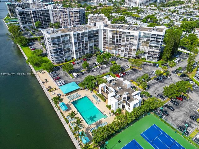 800 Parkview Drive 1006, Hallandale Beach, FL 33009