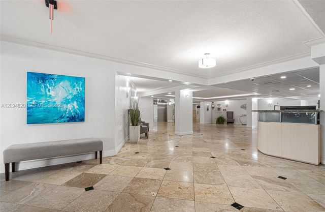 800 Parkview Drive 1006, Hallandale Beach, FL 33009