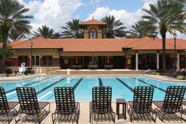 47 FOREST EDGE Drive, St. Johns, FL 32259