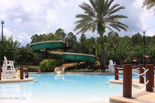 47 FOREST EDGE Drive, St. Johns, FL 32259