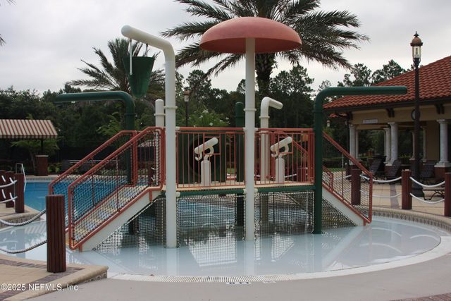 47 FOREST EDGE Drive, St. Johns, FL 32259