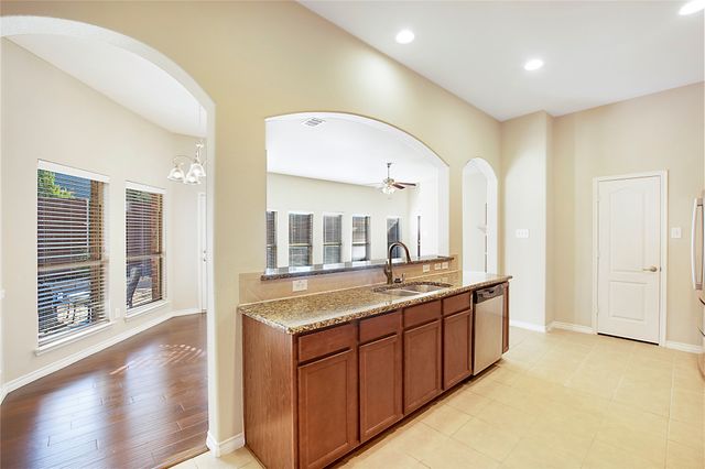 9886 Bell Rock Road, Frisco, TX 75035