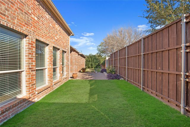 9886 Bell Rock Road, Frisco, TX 75035