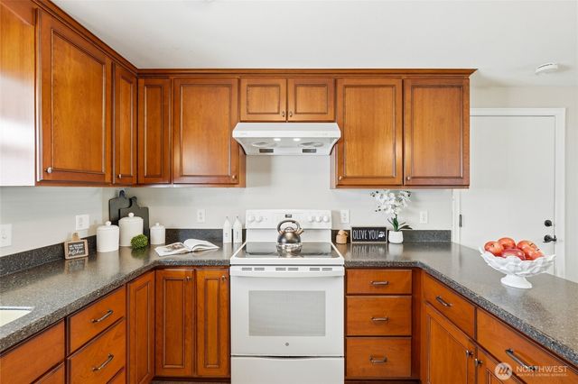 1931 Hoyt Avenue, Everett, WA 98201