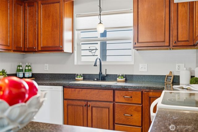 1931 Hoyt Avenue, Everett, WA 98201