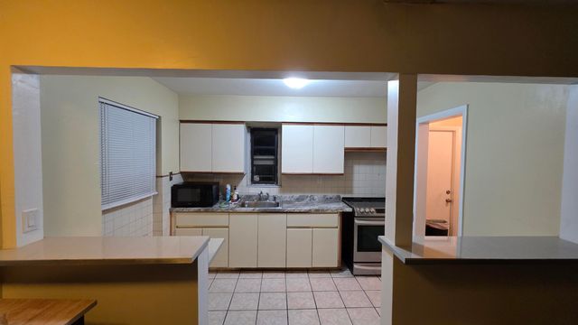 2305 E River Drive, Margate, FL 33063