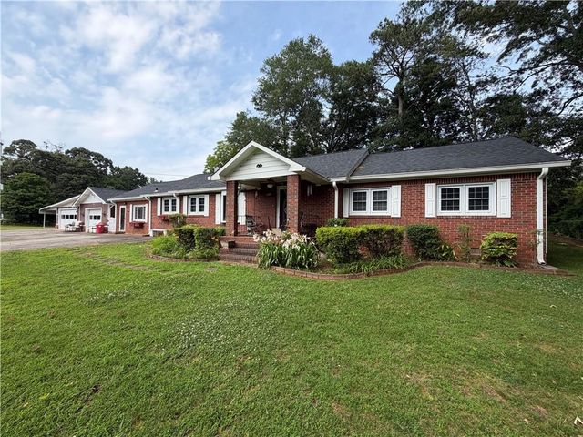 401 Latimore Avenue, Buford, GA 30518