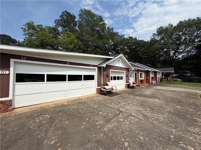 401 Latimore Avenue, Buford, GA 30518