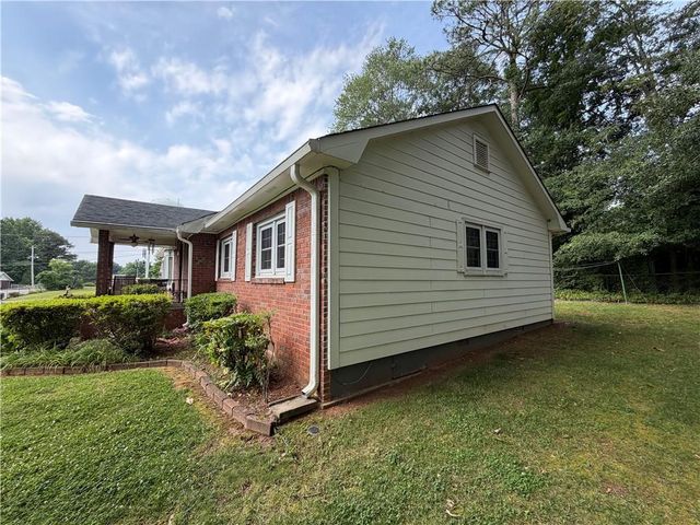 401 Latimore Avenue, Buford, GA 30518
