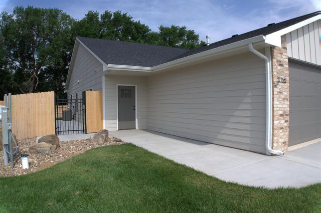 17156 W Lawson Cir, Goddard, KS 67052