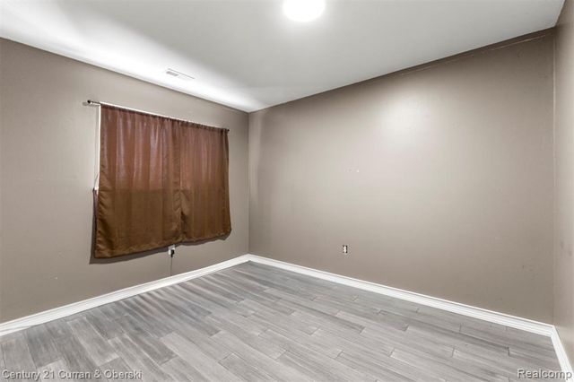 20023 Syracuse Avenue, Romulus, MI 48174