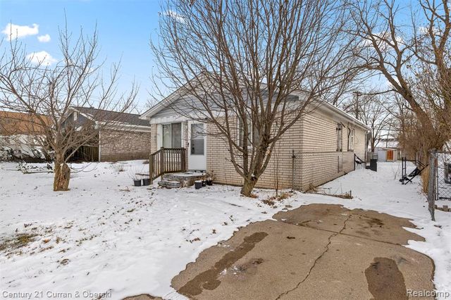 20023 Syracuse Avenue, Romulus, MI 48174