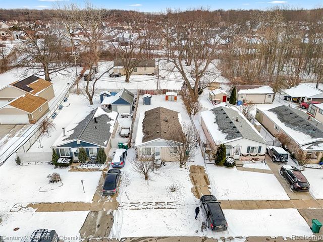 20023 Syracuse Avenue, Romulus, MI 48174