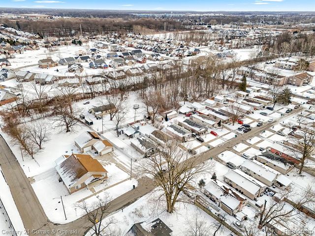 20023 Syracuse Avenue, Romulus, MI 48174