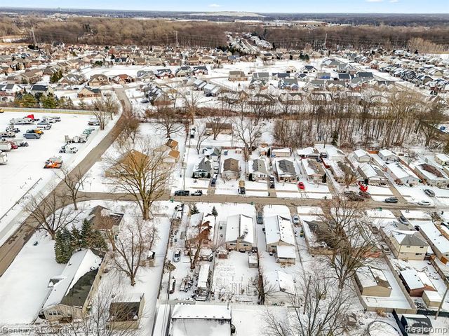 20023 Syracuse Avenue, Romulus, MI 48174