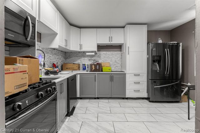 20023 Syracuse Avenue, Romulus, MI 48174