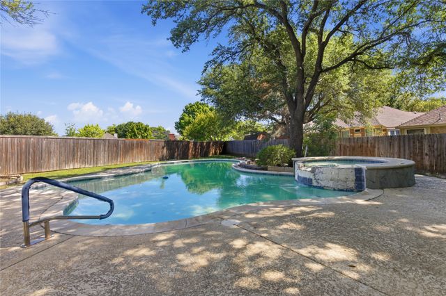 3216 Trailwood Lane, Flower Mound, TX 75028