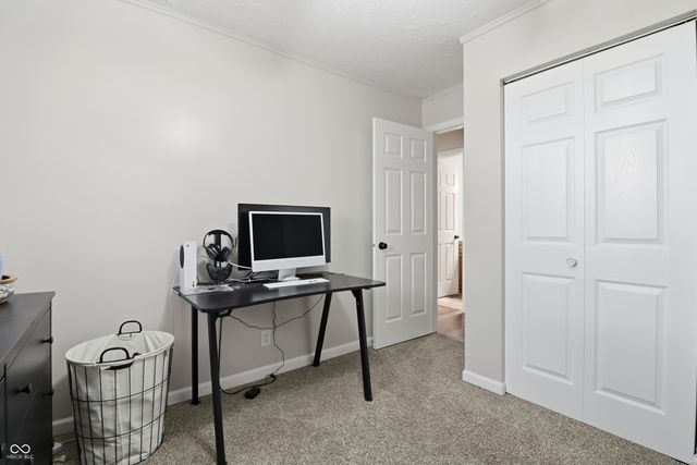 324 Holiday Drive, Plainfield, IN 46168