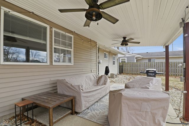 324 Holiday Drive, Plainfield, IN 46168