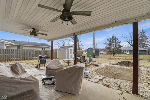 324 Holiday Drive, Plainfield, IN 46168