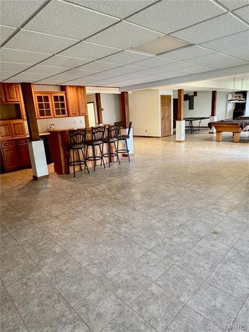 6 Willow Circle Drive, Greenville, IL 62246