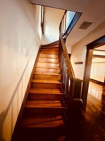 246 Sidney Street E, Saint Paul, MN 55107