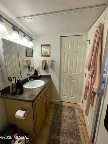 6255 N Camino Pimeria Alta Apt 36, Tucson, AZ 85718