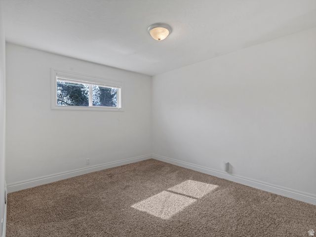 935 N 400 E, Bountiful, UT 84010