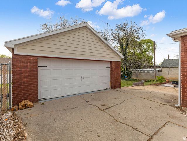 935 N 400 E, Bountiful, UT 84010