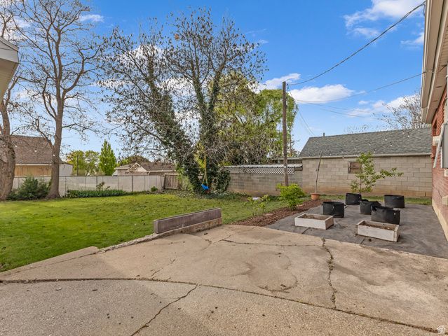 935 N 400 E, Bountiful, UT 84010