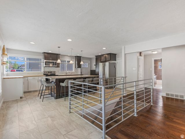 935 N 400 E, Bountiful, UT 84010