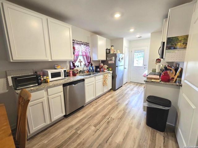 11439 Blue Heron, San Antonio, TX 78223